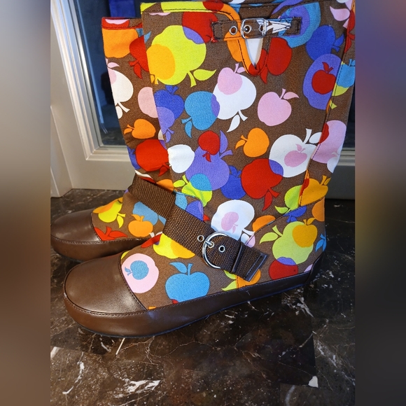 Colorful Apple Print Women's Winter Boots - Picture 1 of 15